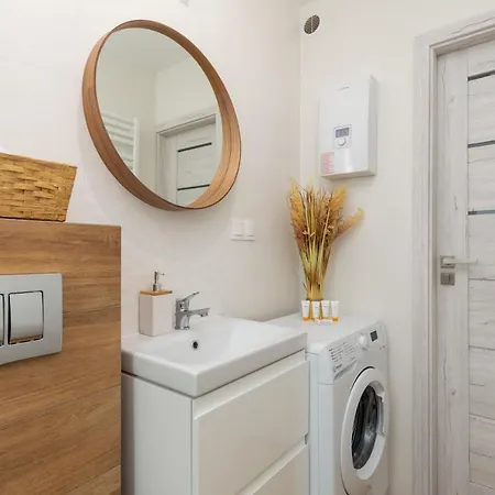 Lejlighed In Centre Of - Katedralna With Balcony By Renters *