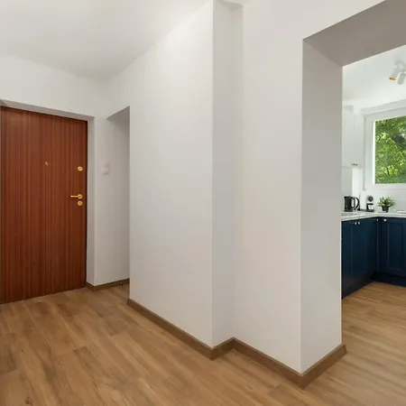 In Centre Of - Katedralna With Balcony By Renters Apartament